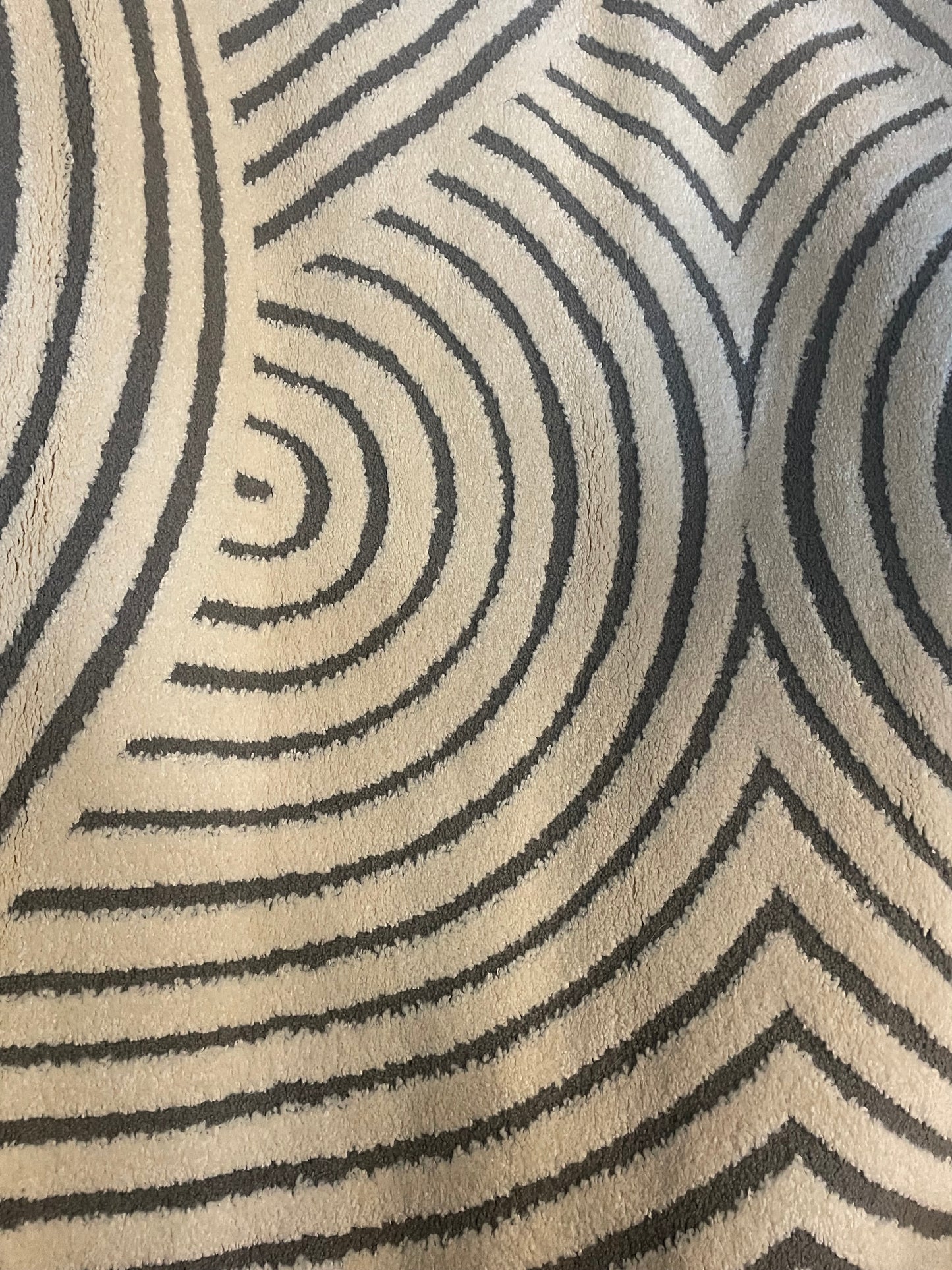 6’7” square arched soft cream & blueish grey rug 🤍