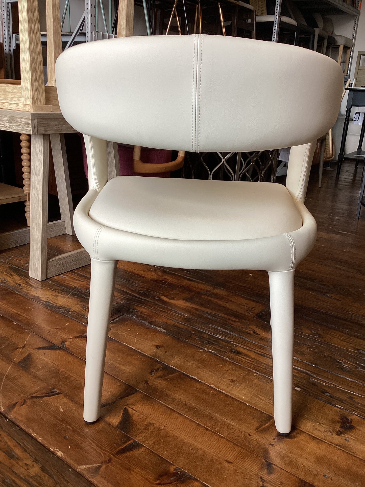 Vegan leather cream modern accent chair 🐚