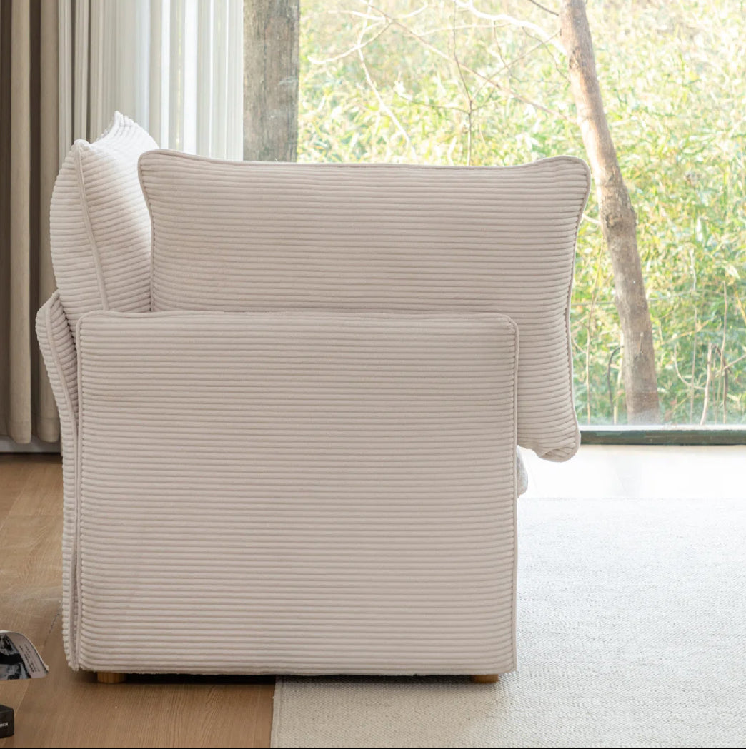 White corduroy corner chair w/ two cushions☕