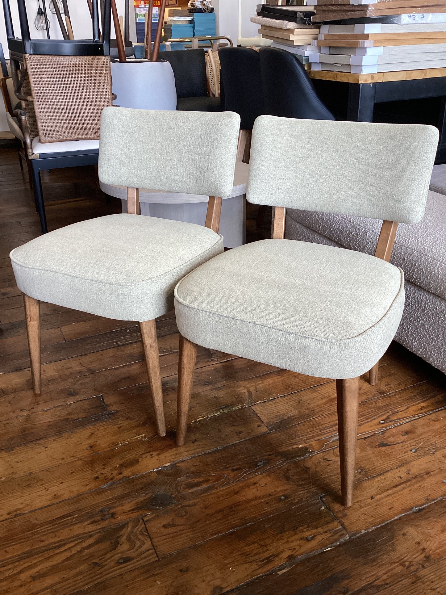 Four Hands light green modern desk or accent chair π«