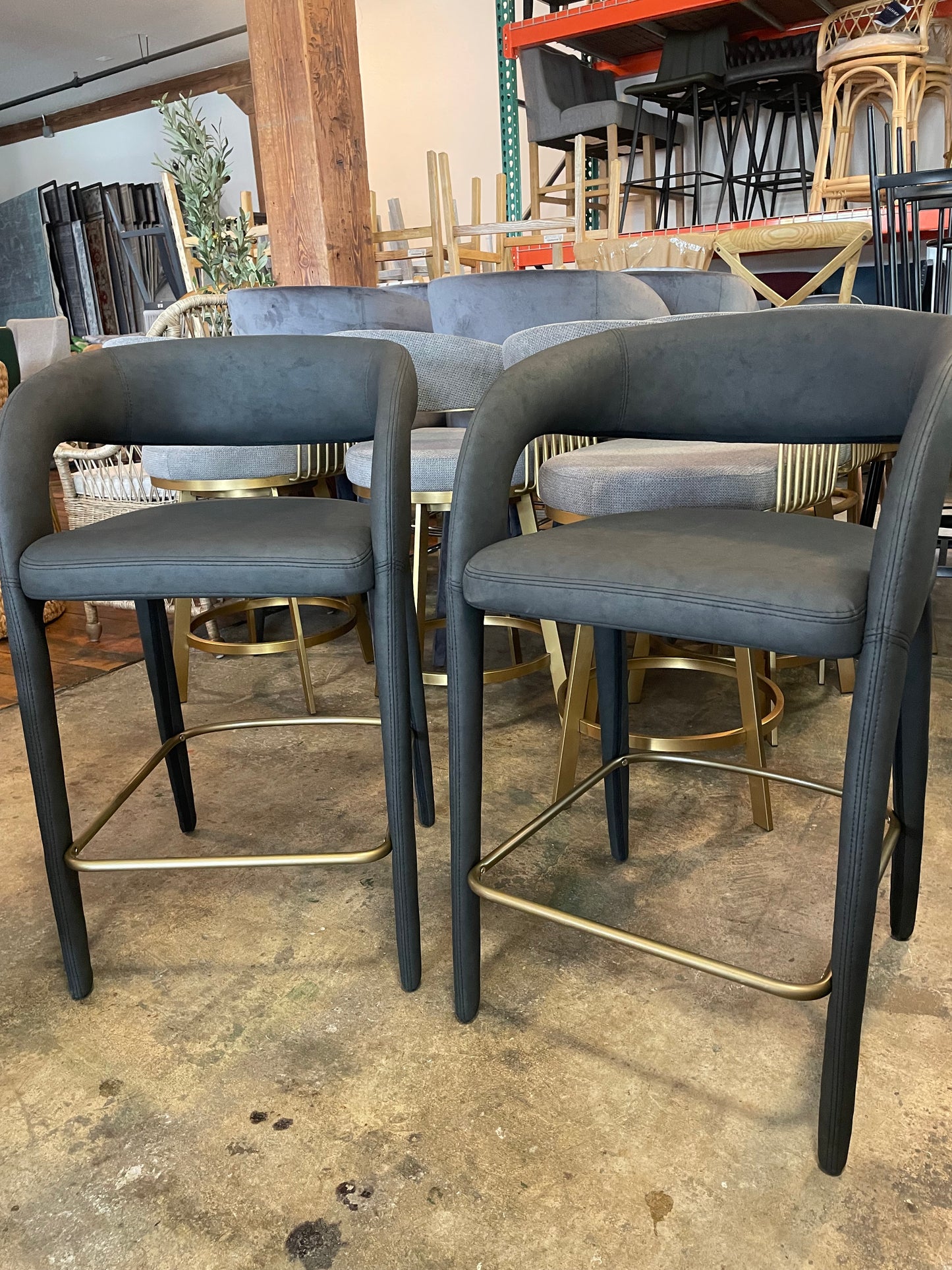 2 soft black leatherette counterheight barstools 🥂