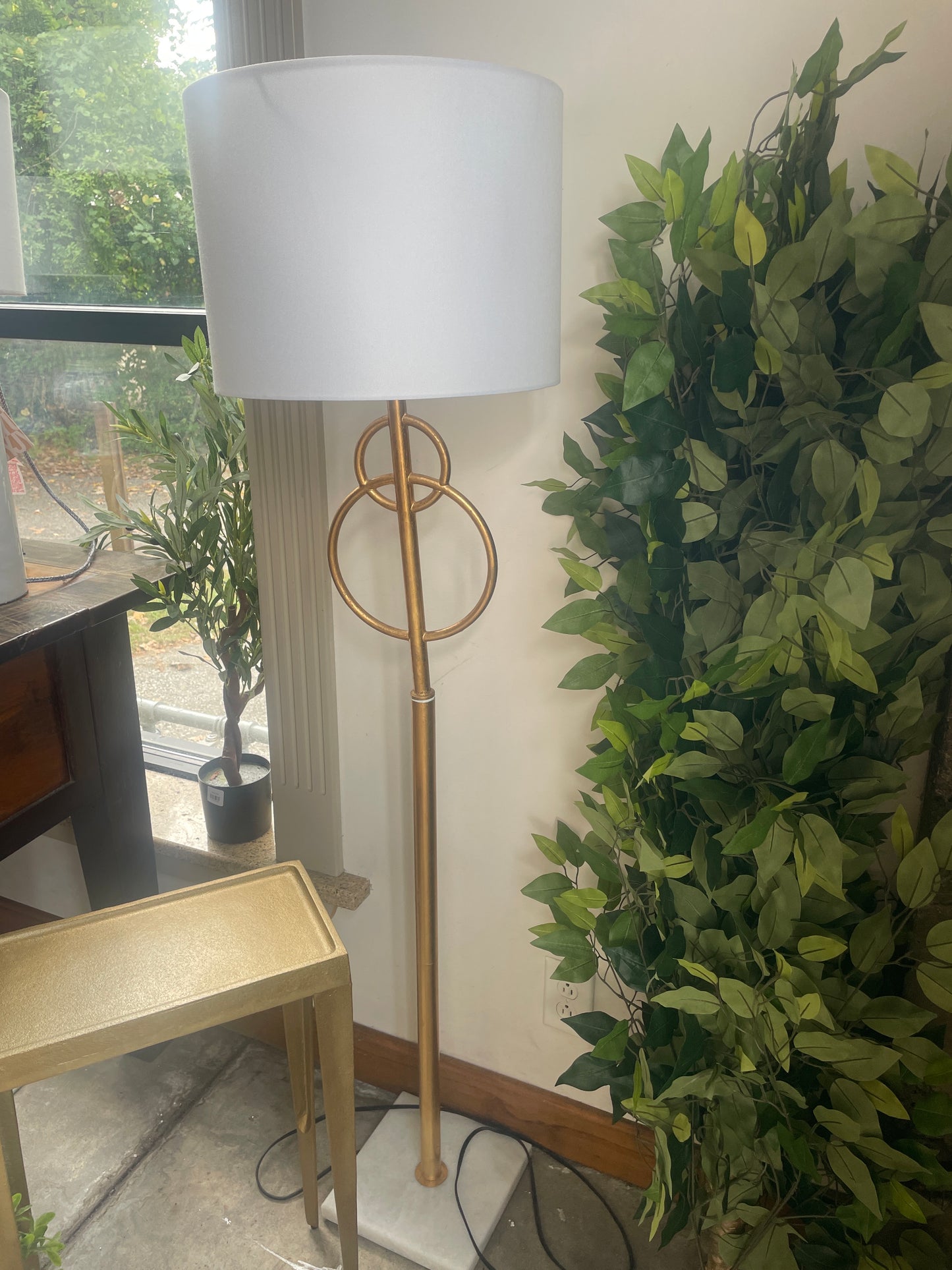 Modern gold leaf 5ft floor lamp ✨