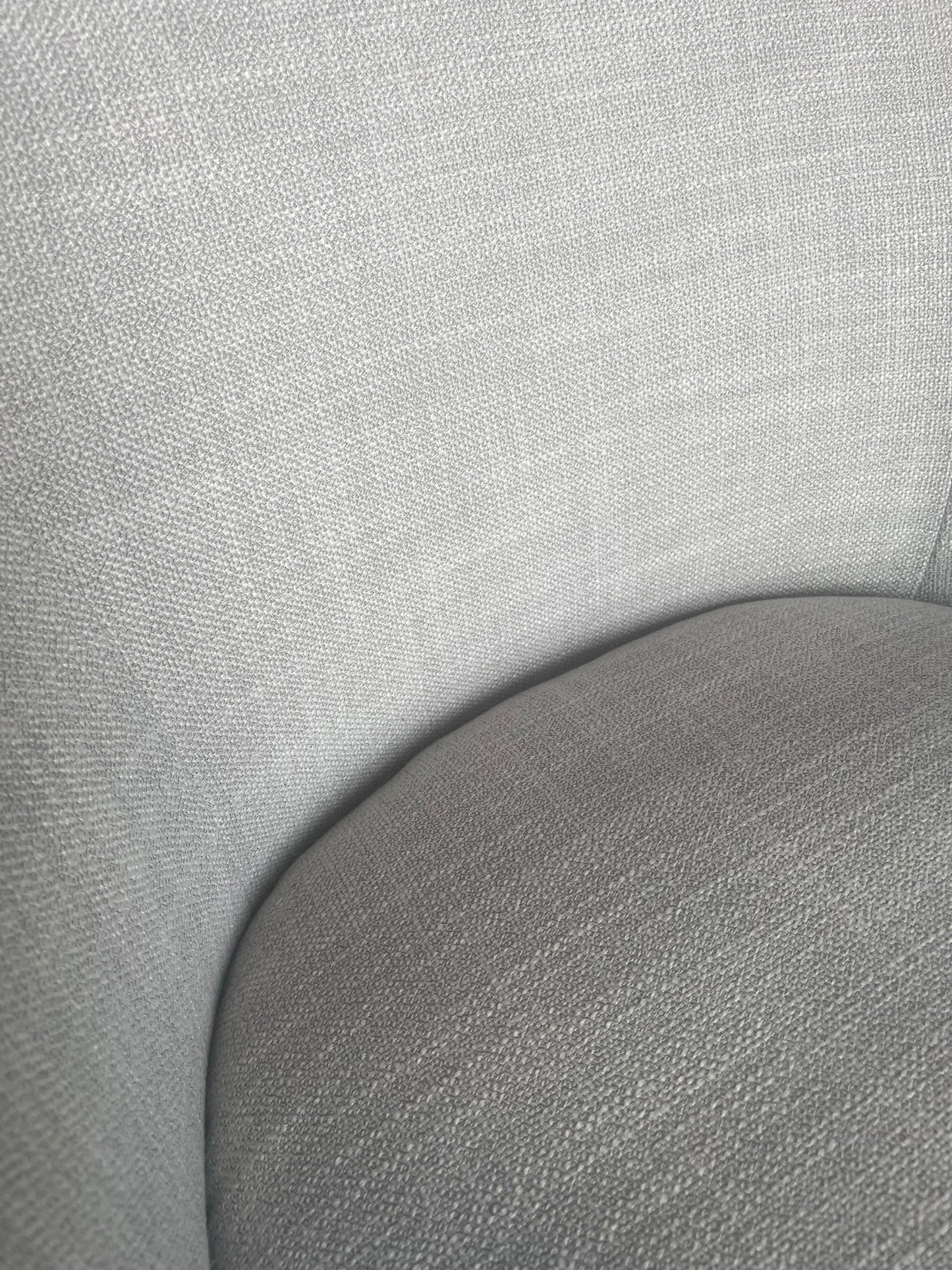 Light blue upholstered armchair on casters 🌸