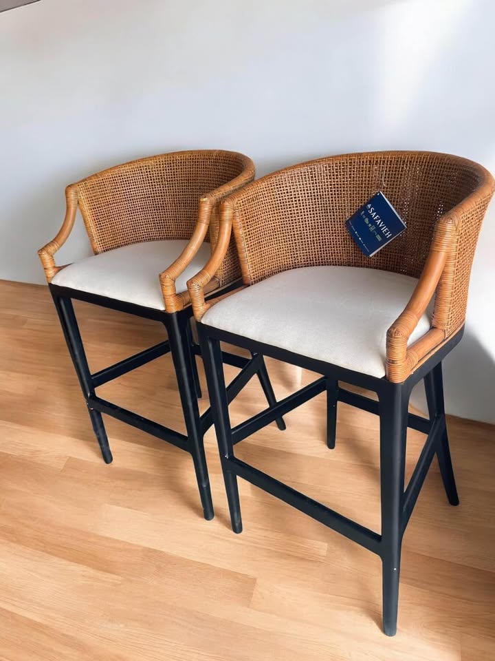 Black, brown, & white barheight coastal farmhouse barstool š»