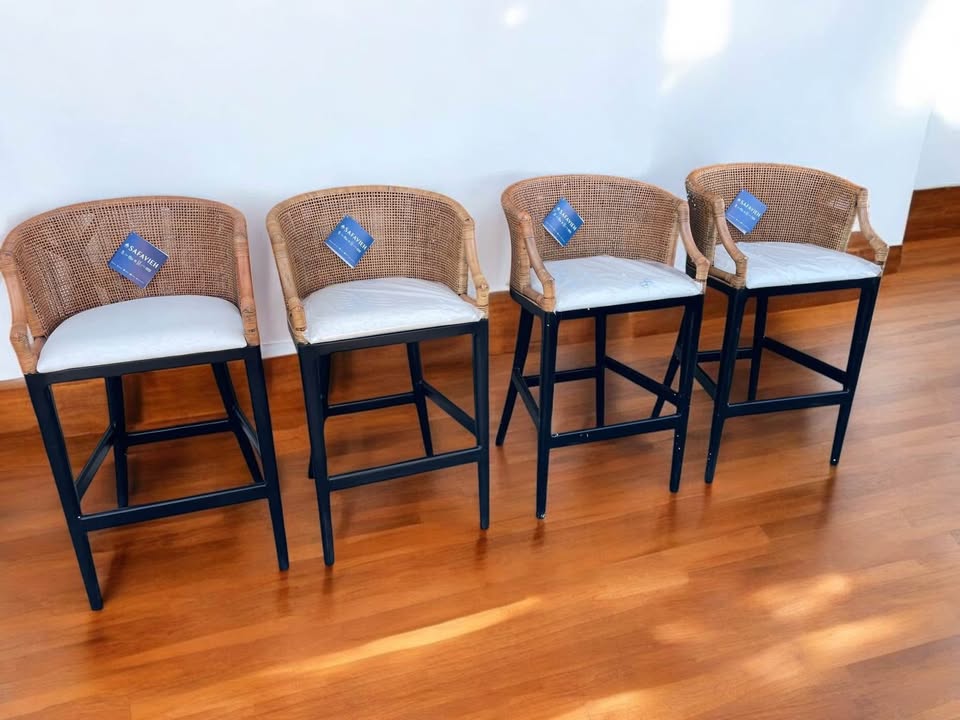 Black, brown, & white barheight coastal farmhouse barstool š»