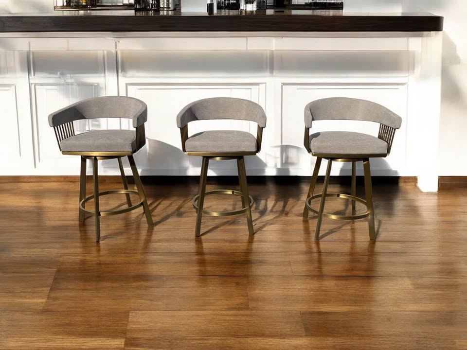 Swivel gray & gold counterheight barstool ✨