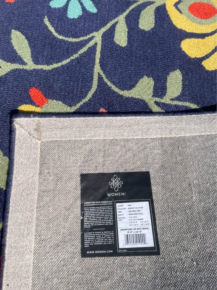 8x10 flower Momeni wool rug 🌼