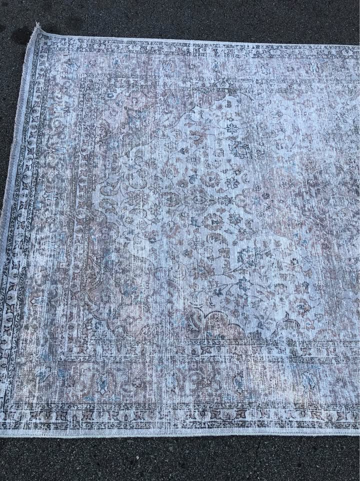 5x7 washable beige / grey oriental rug 🩶