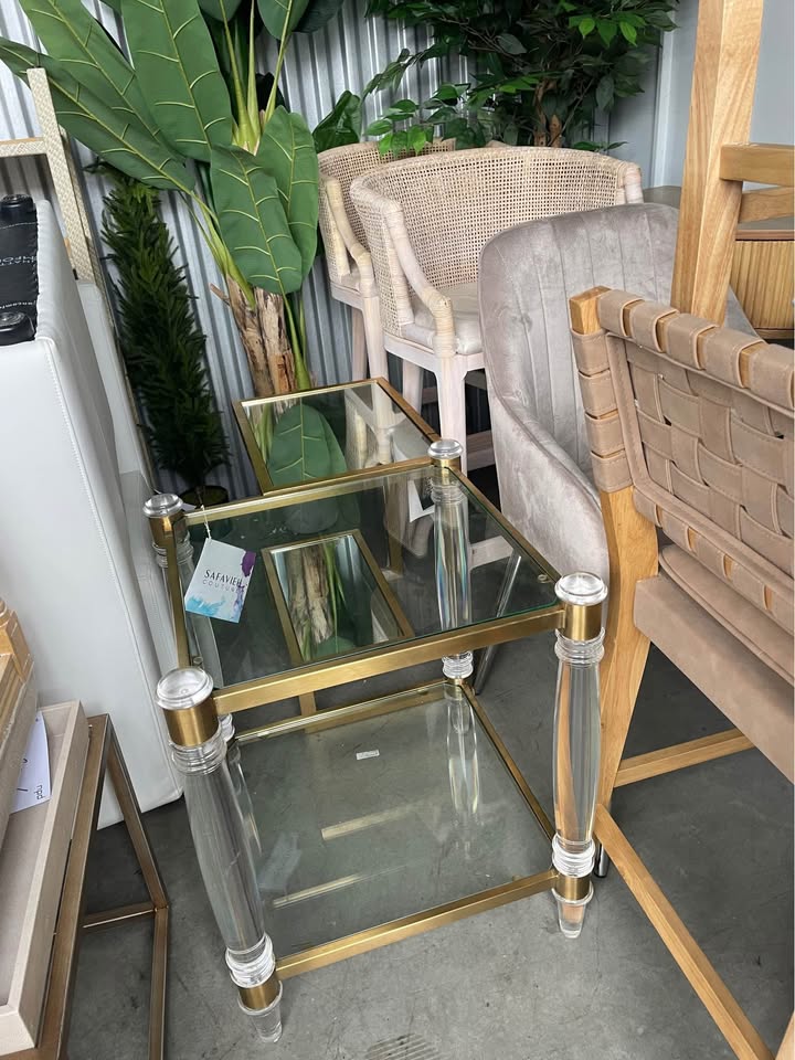 Beautiful glass, acrylic, & gold end table ✨