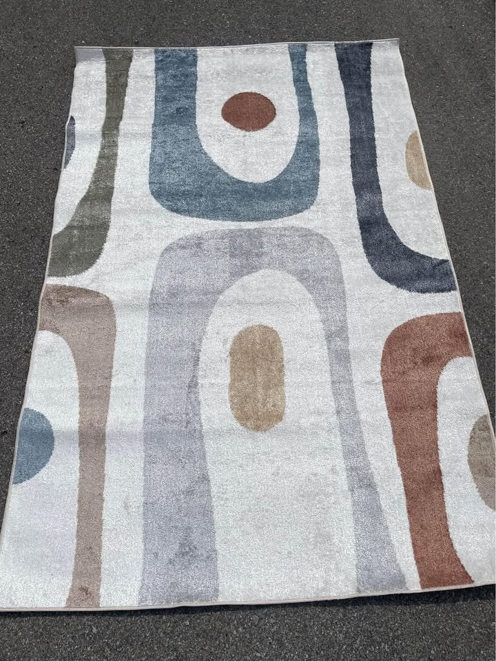 Abstract shapes 4x6 washable rug 🟤