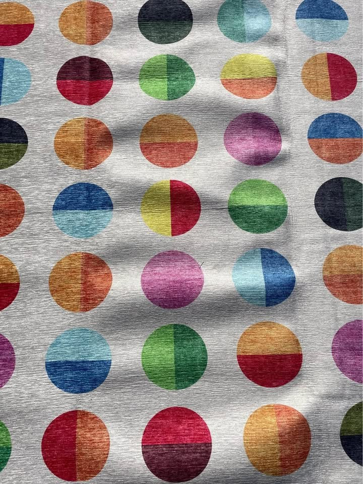 5x7 colorful split dot washable Crayola rug 🔵🟣