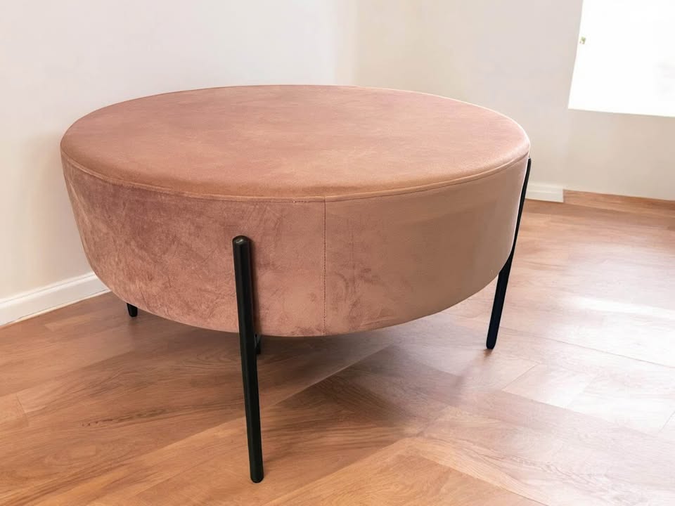 Blush pink velvet ottoman 🌸