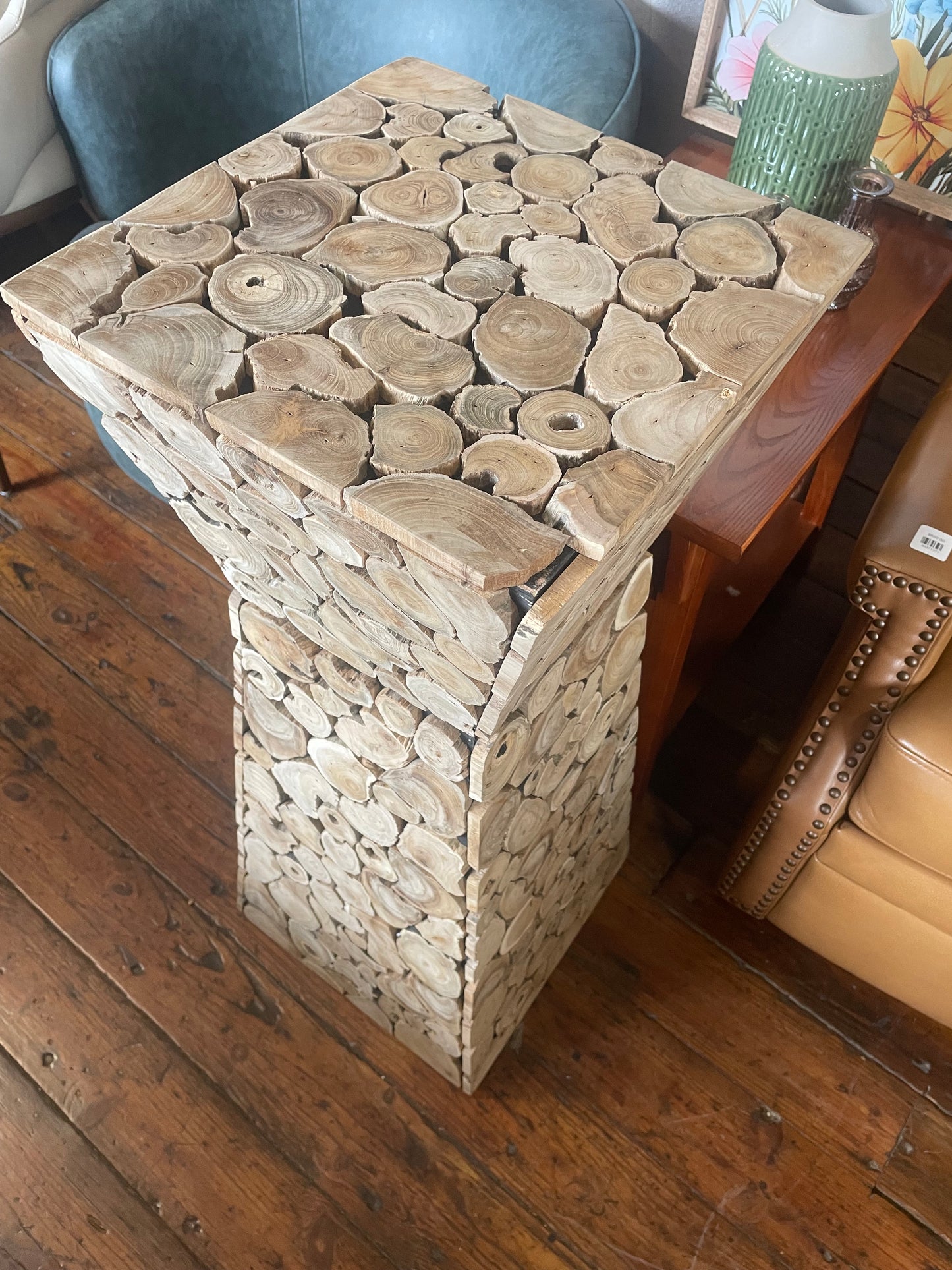 Unique wood end table 🪴