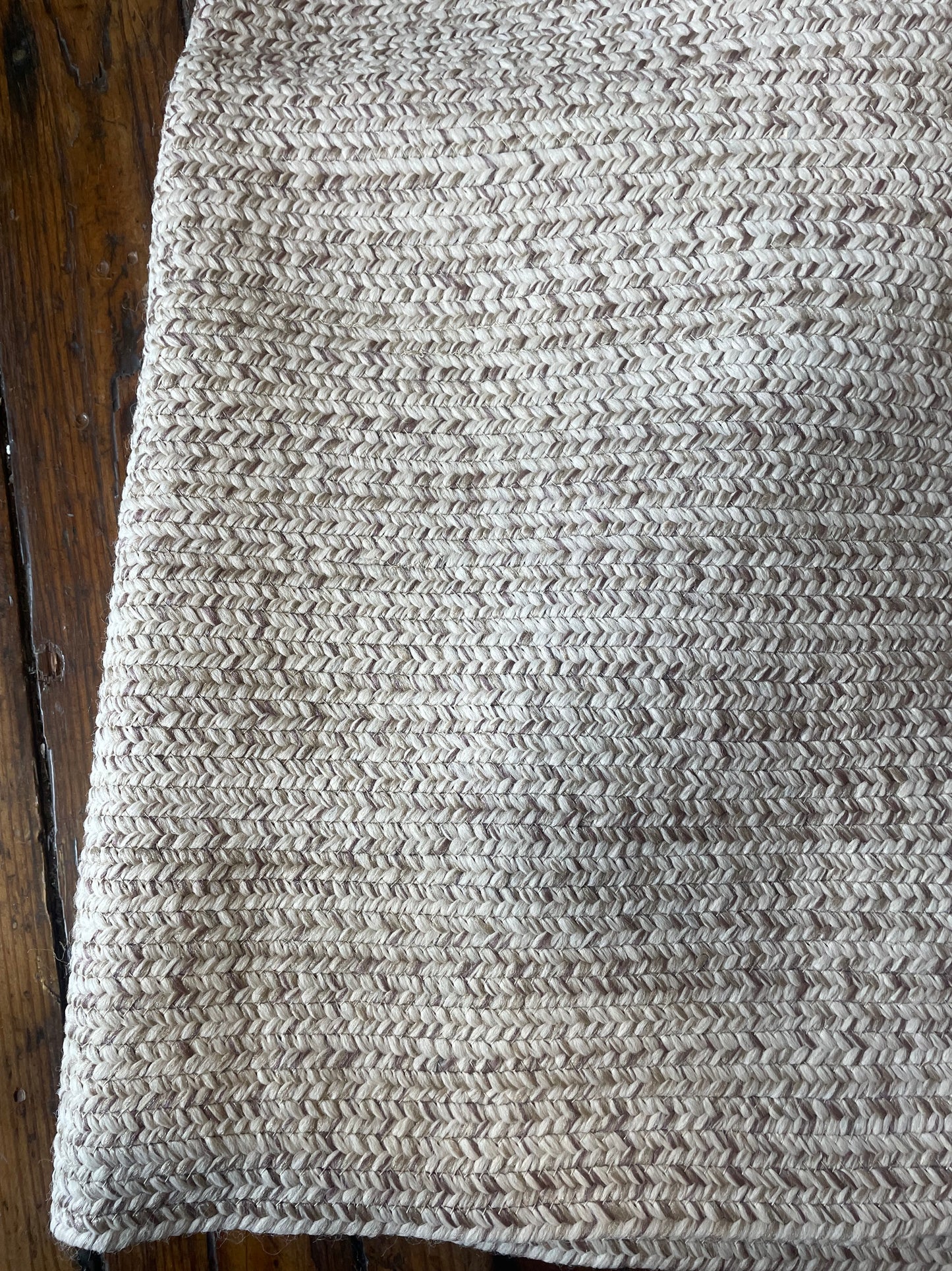 8’ square woven beige rug 🪴