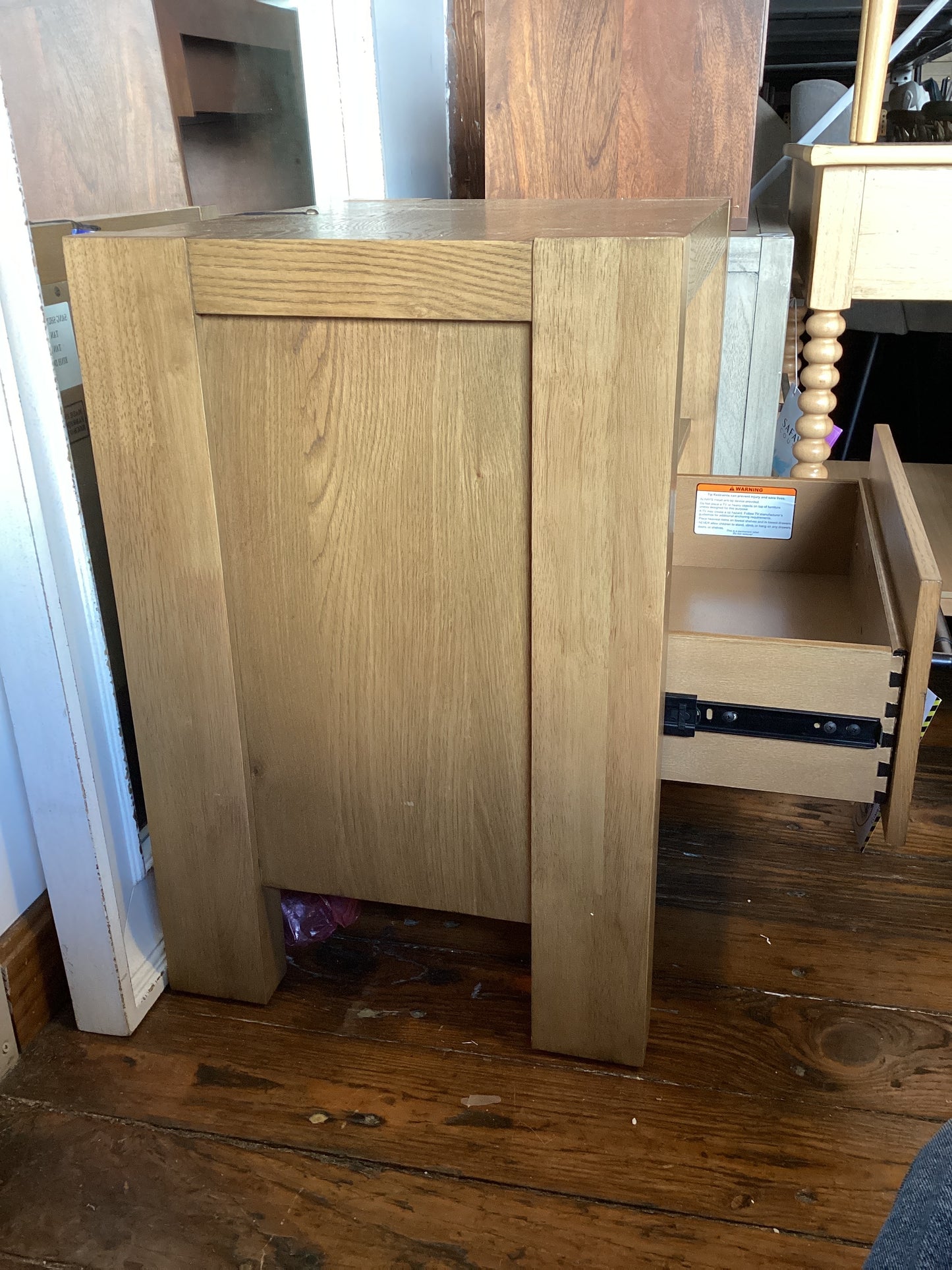 Modern wooden nightstand w/ charging port for USB and USB-C ☕️