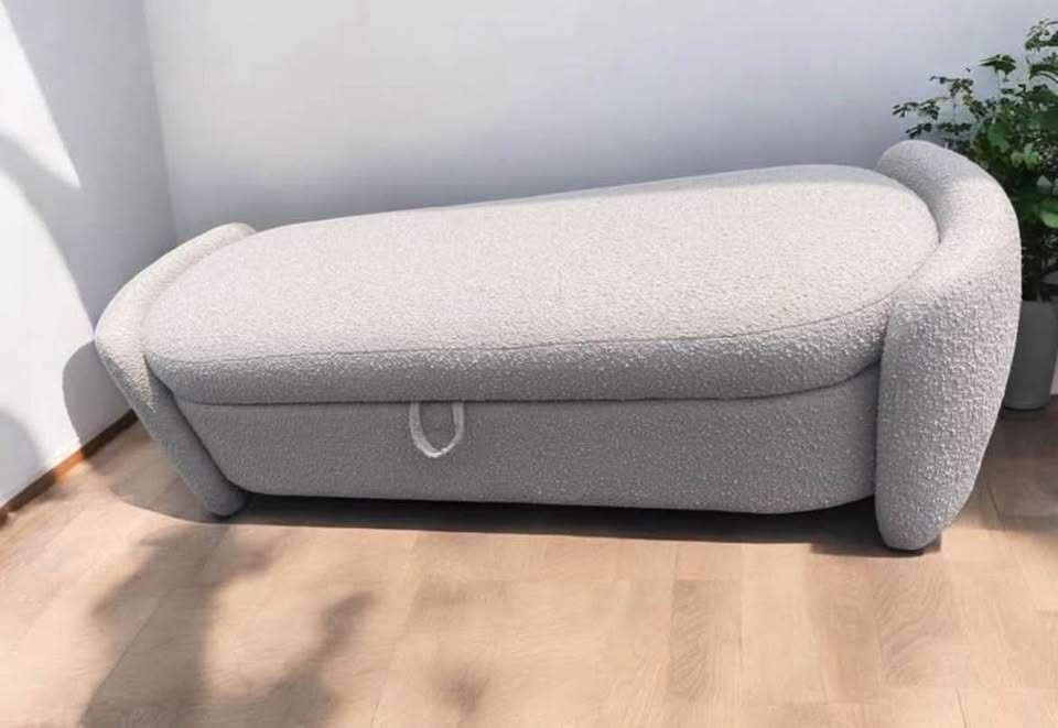 Soft off-white boucle ottoman & storage 🪴