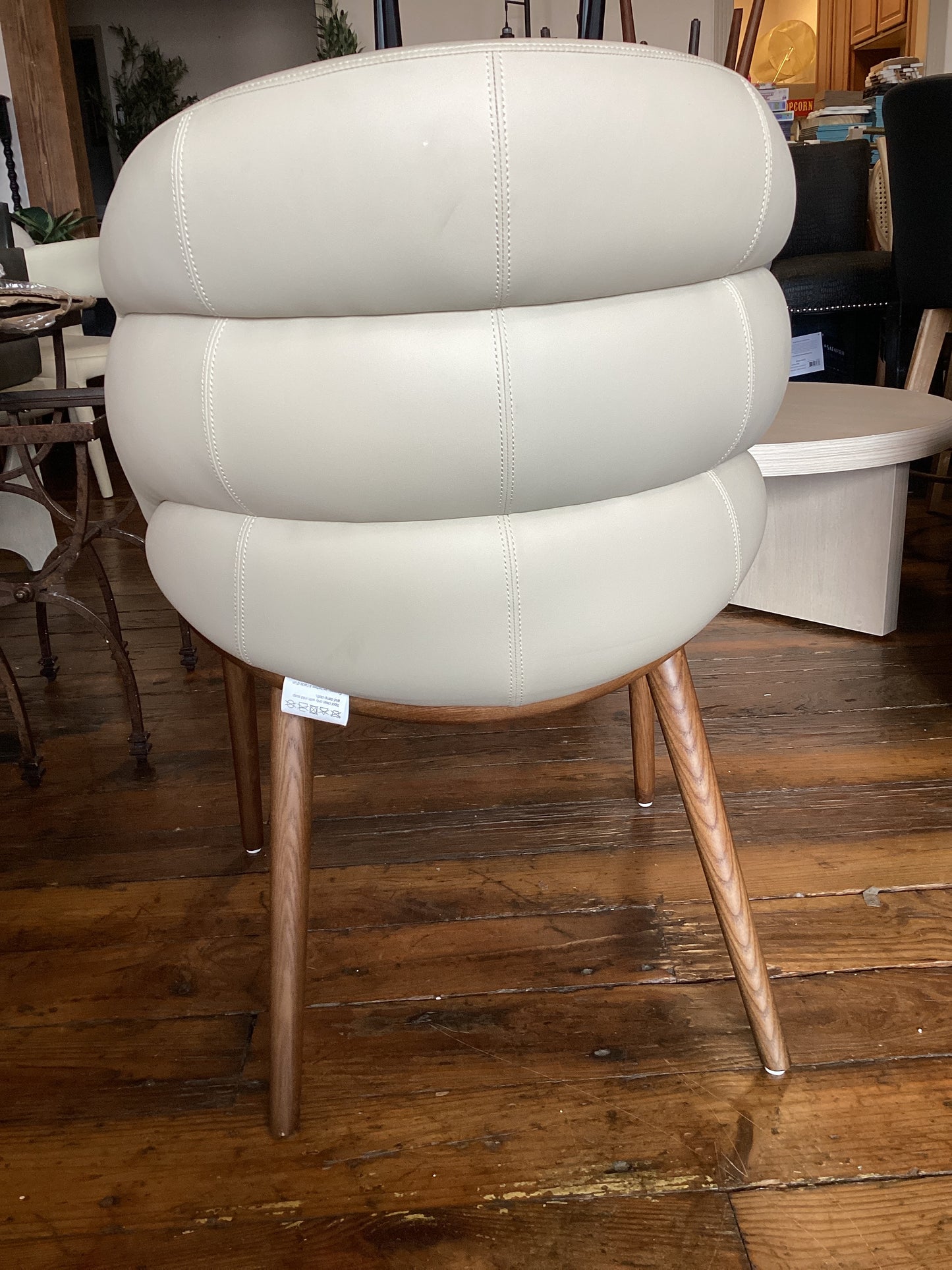 Beige faux leather bubble accent chair 📻