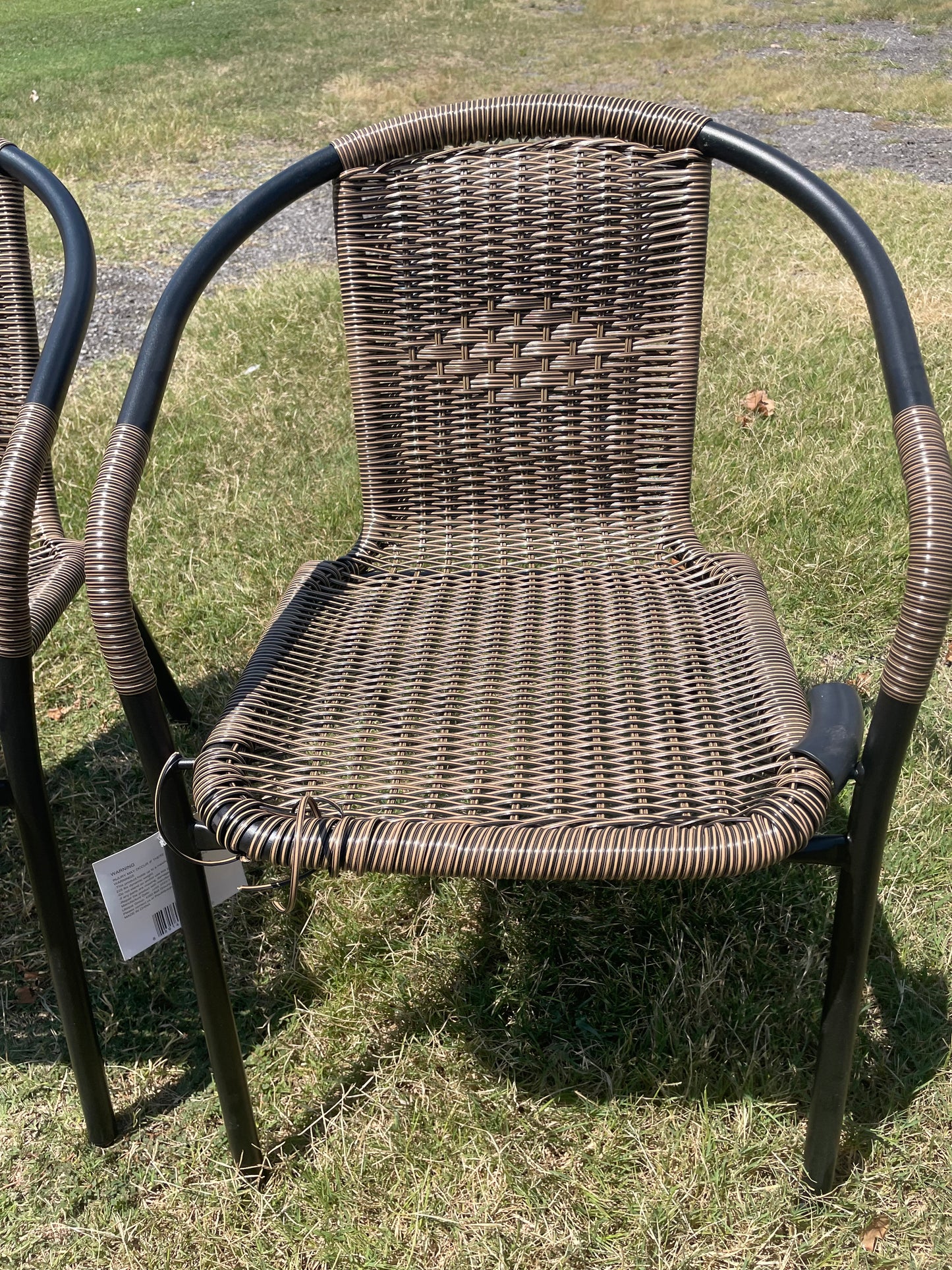 4 wicker & metal patio chairs 🪴🍹