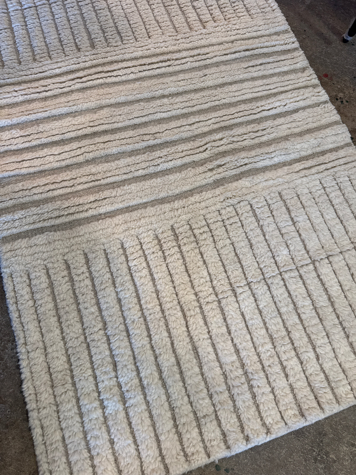 3x5 knotted wool rug 🤍