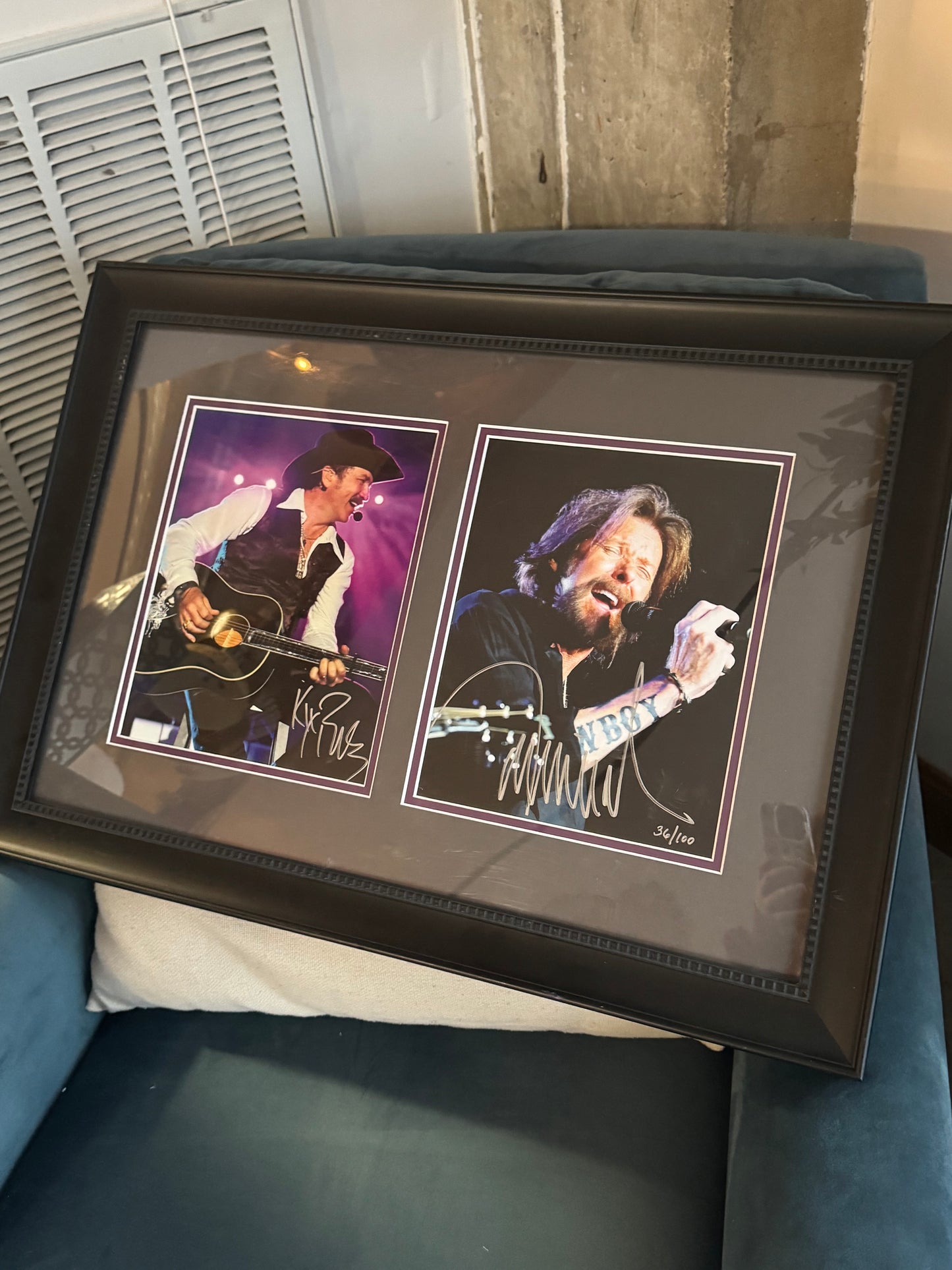 Framed autographed Brooks & Dunn print 🎤