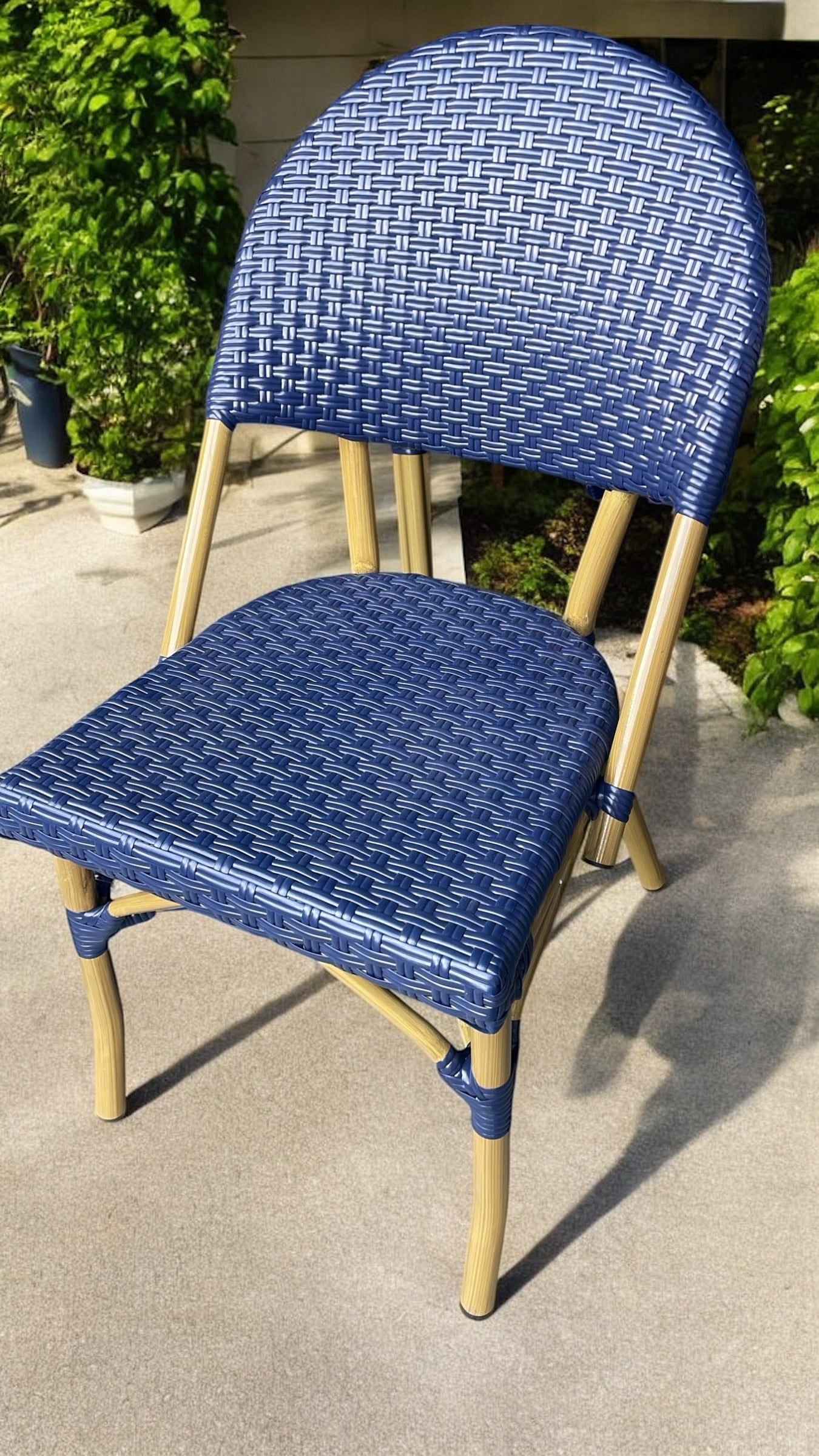 Navy wicker indoor / outdoor bistro chairs 🌺