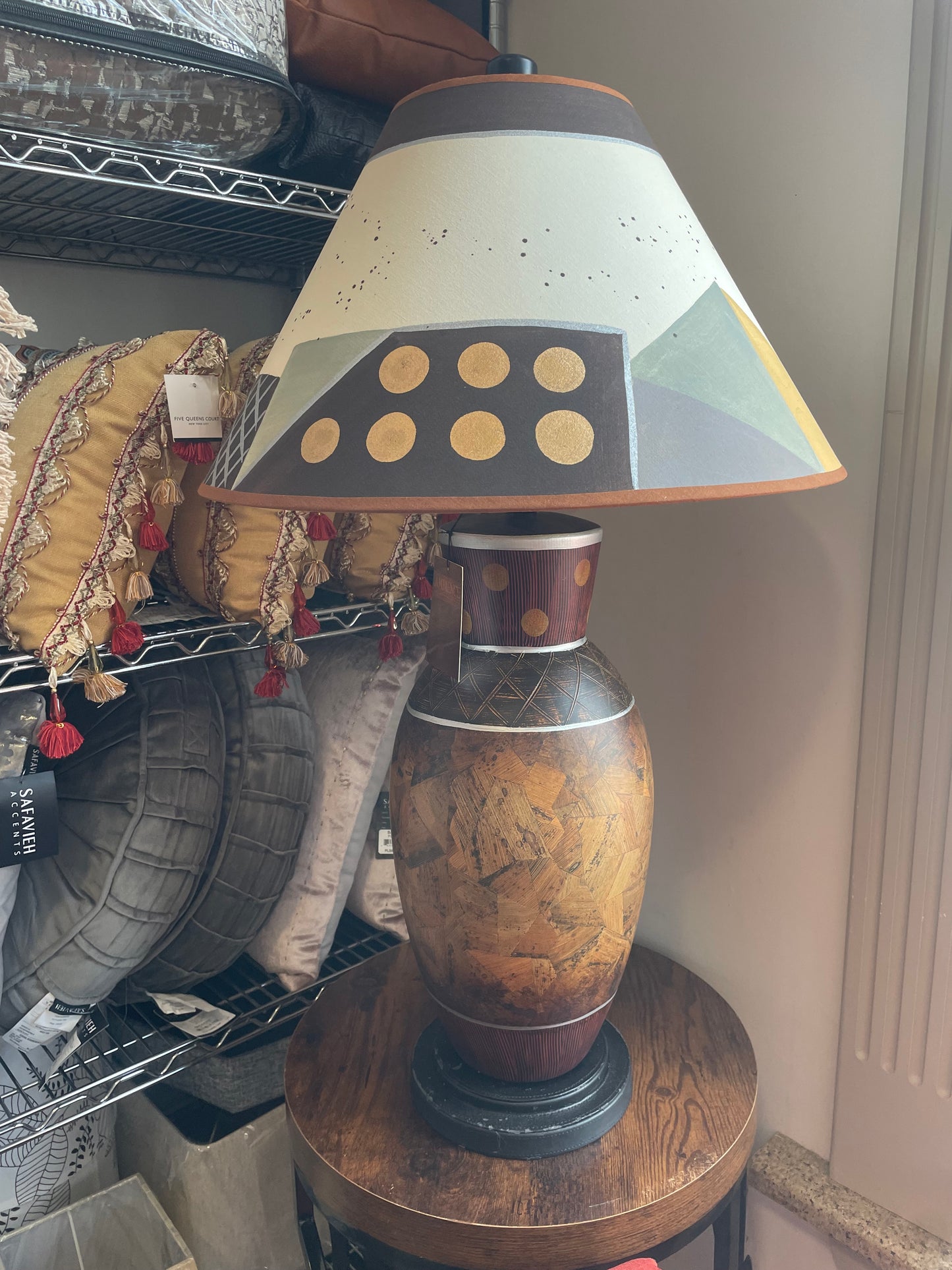 Unique rustic brown / multicolor lamp 💡