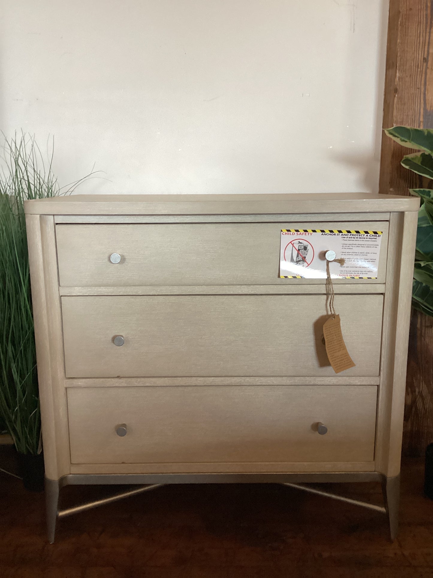 Oversized whitewashed nightstand πͺ΄