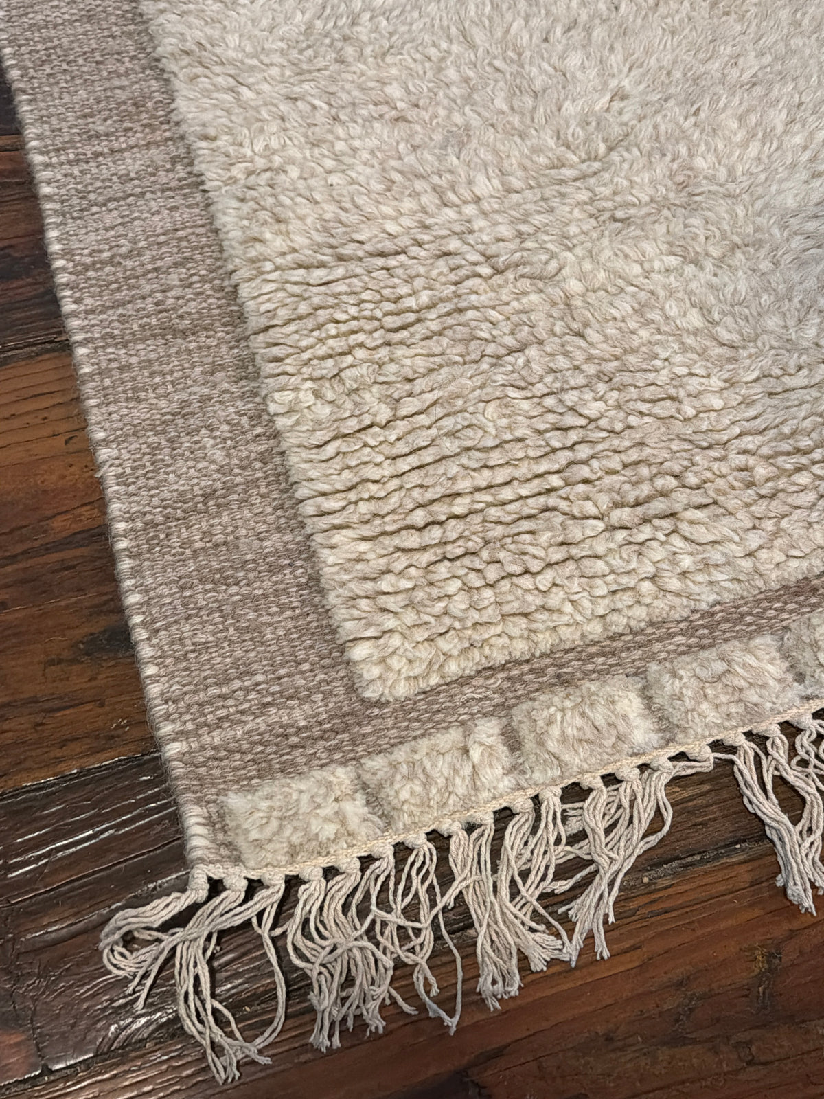 3x5 soft beige wool rug w/ fringe 🐑