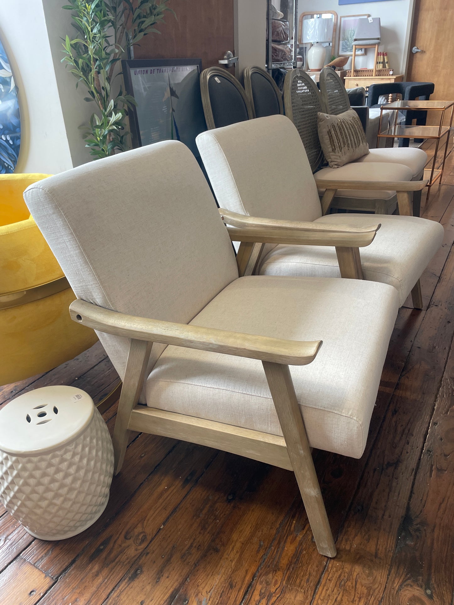 2 modern flax linen accent chairs 🪴