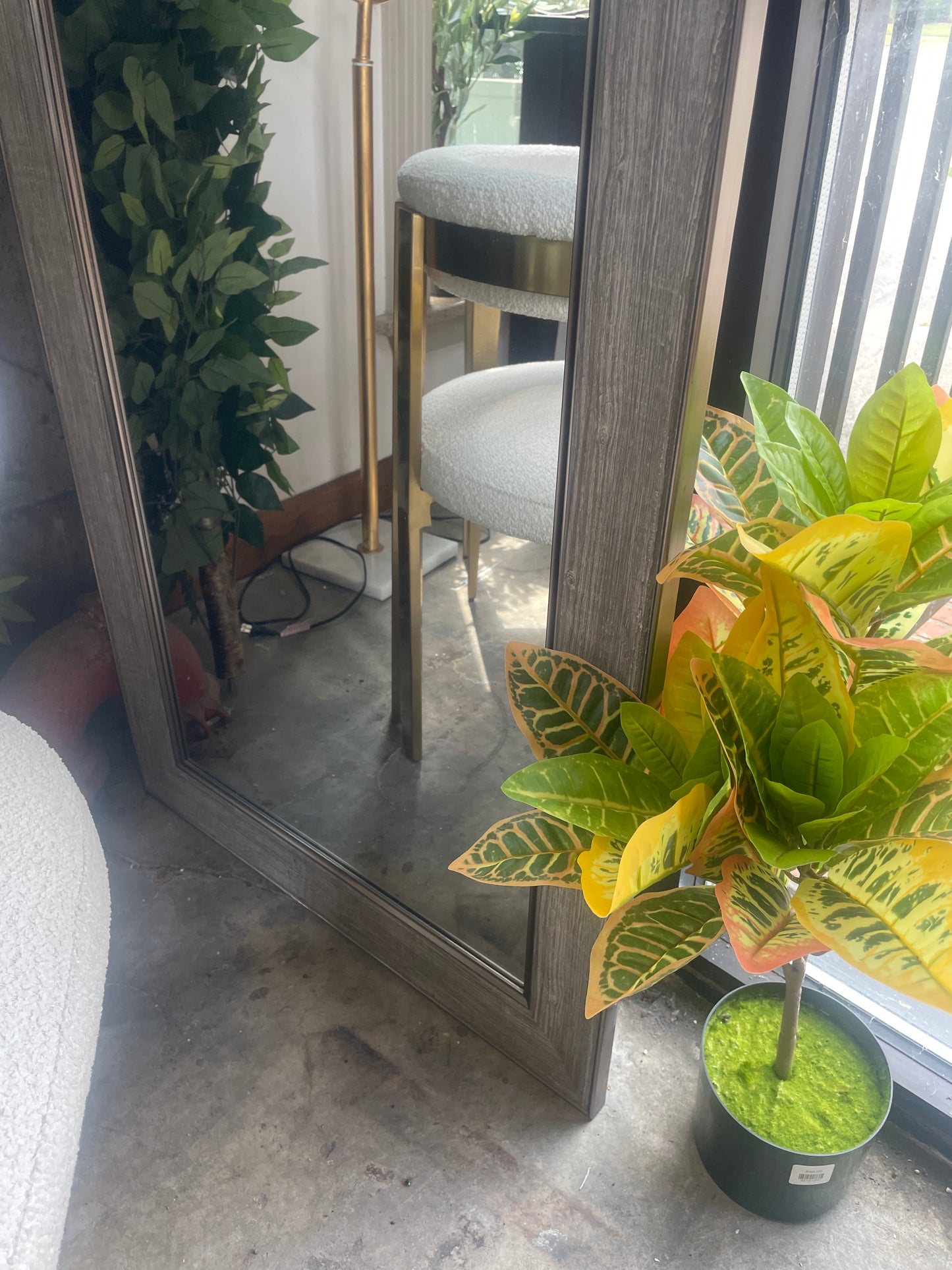 Full length 24x68 grey mirror 🩶
