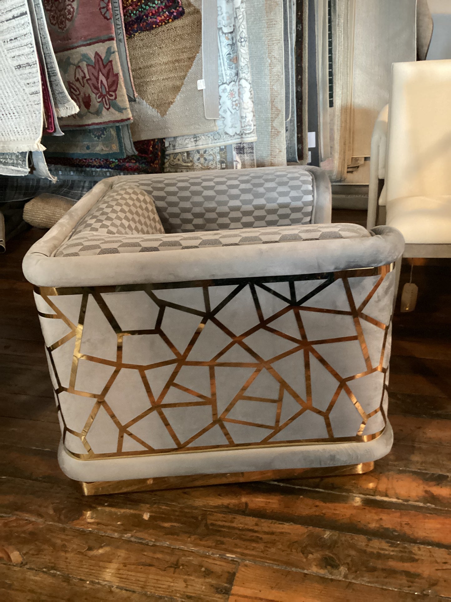 Funky gray & gold swivel patterned armchair ✨