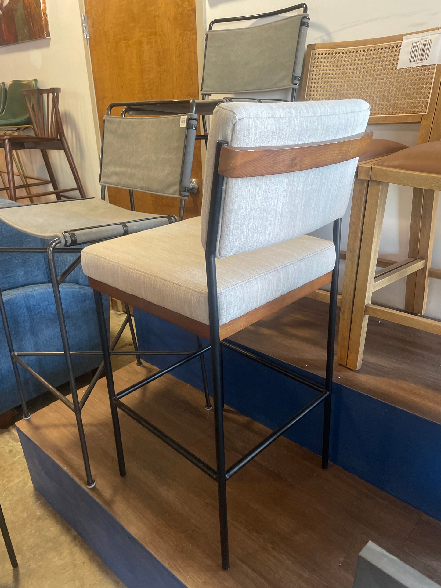 Four Hands grey linen barheight barstool 🥂