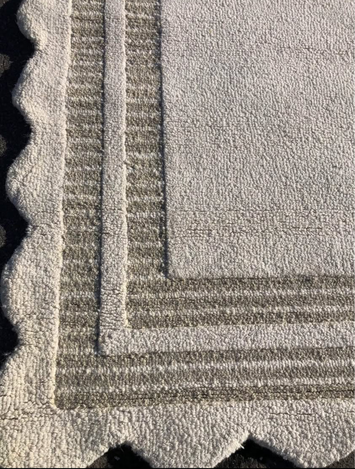 8x11 ivory & grey Chris Loves Julia rug 🕊️