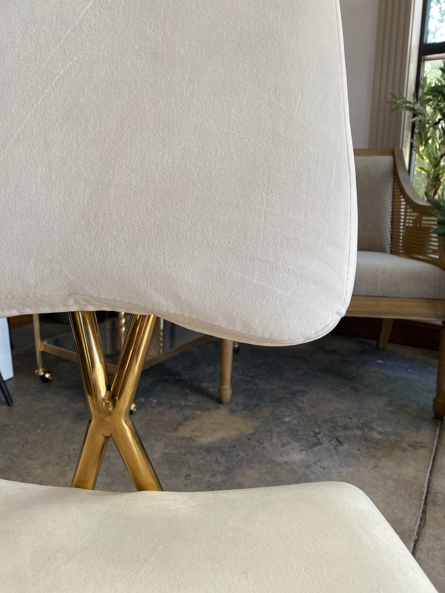 Modern white velvet & gold chair ✨