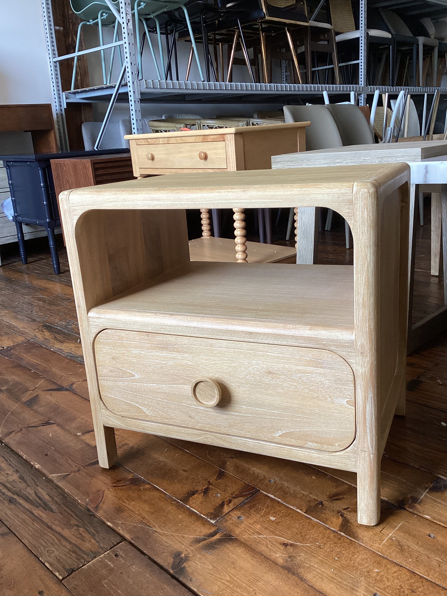 Light brown wood nightstand 🪷