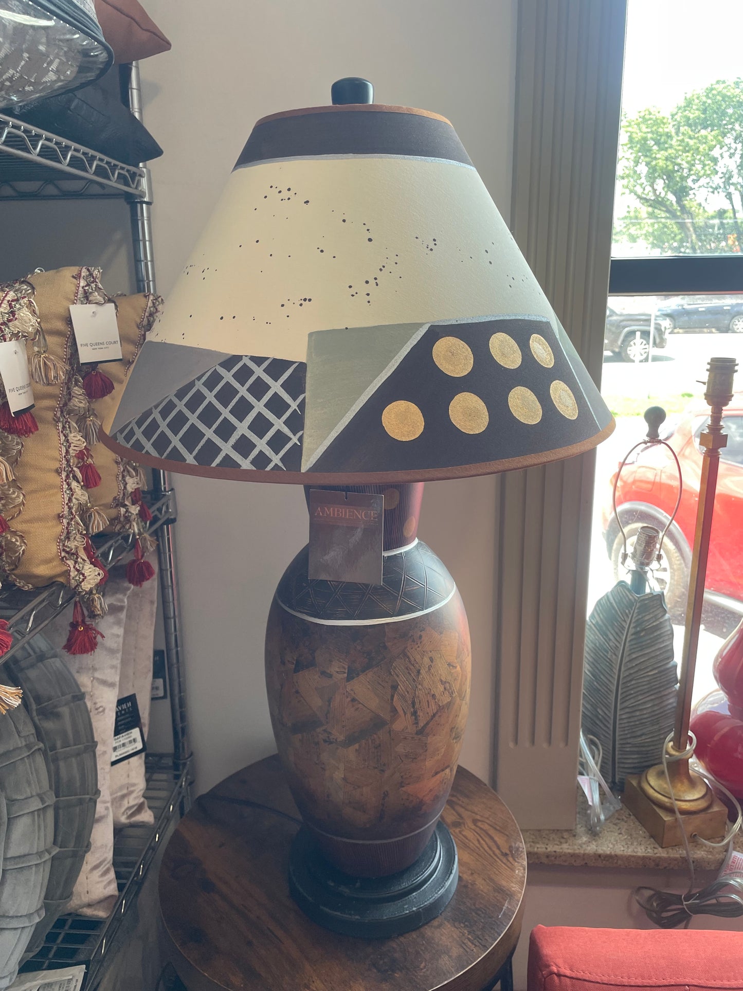 Unique rustic brown / multicolor lamp 💡