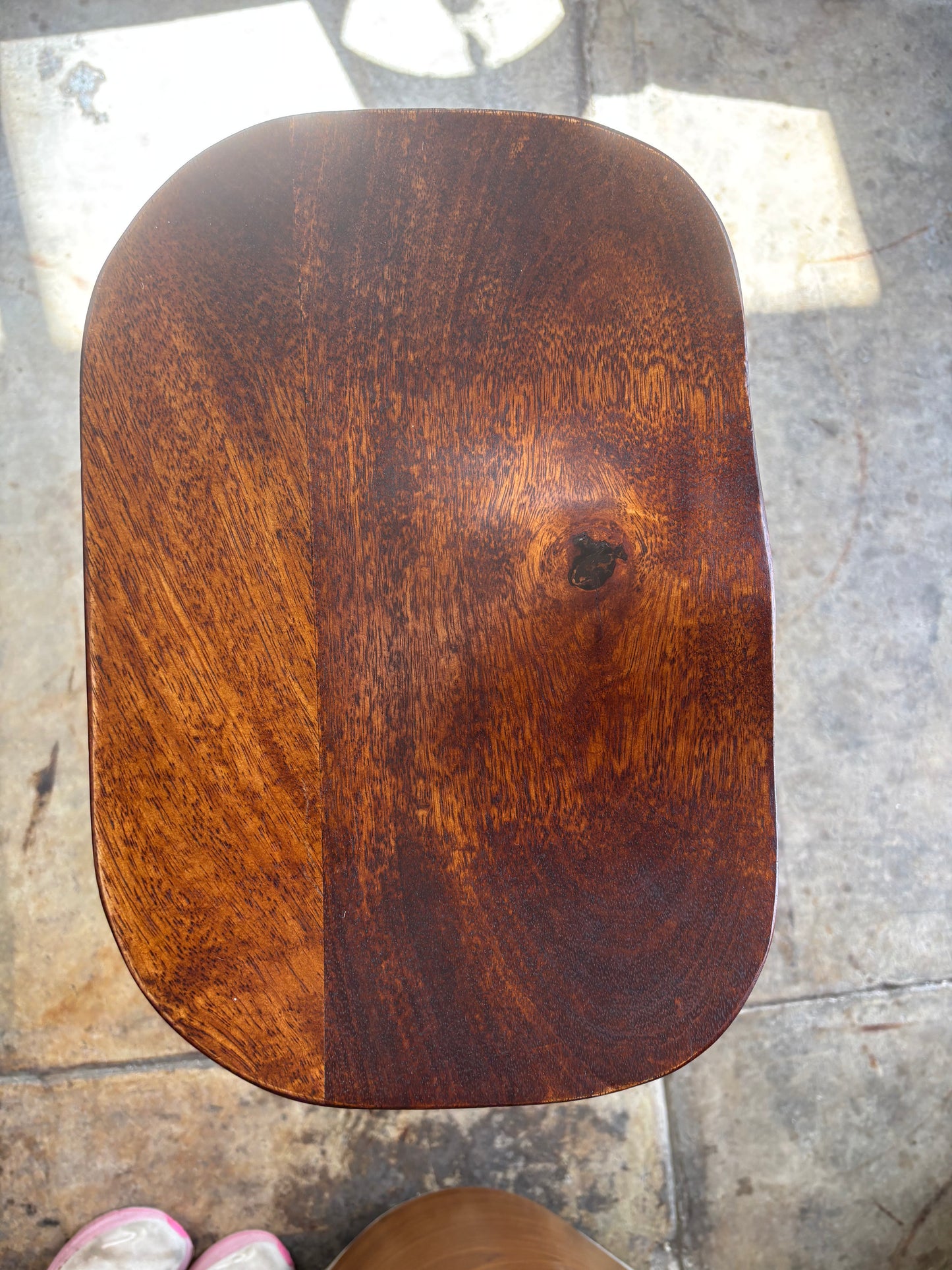Cherry wood barheight barstool w/ black iron legs🍷