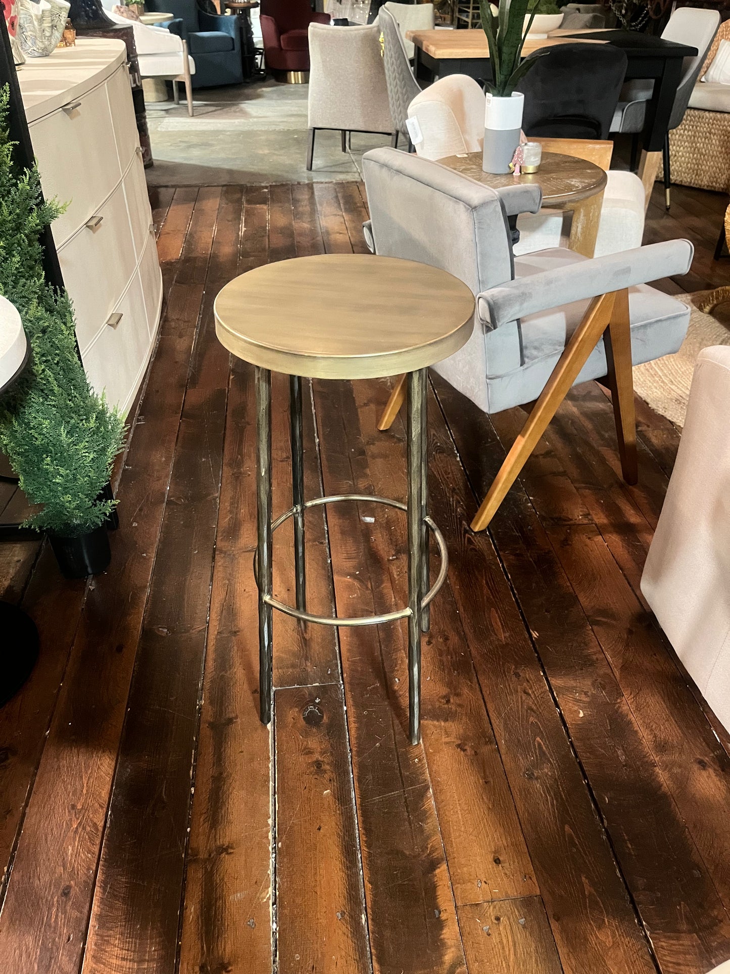 Gold barheight barstool or end table ✨