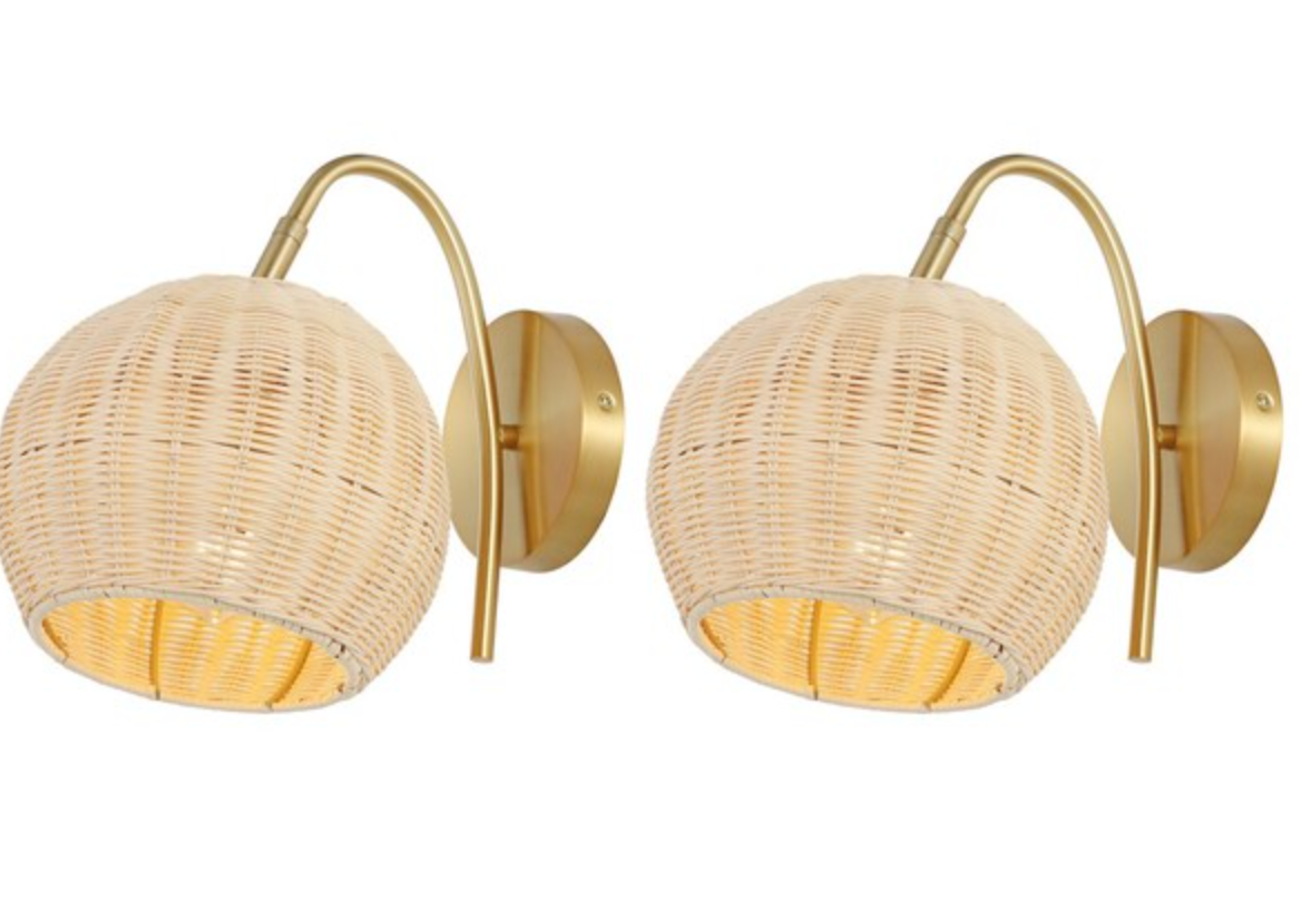 Natural rattan & brass set of 2 wall sconces 🌵