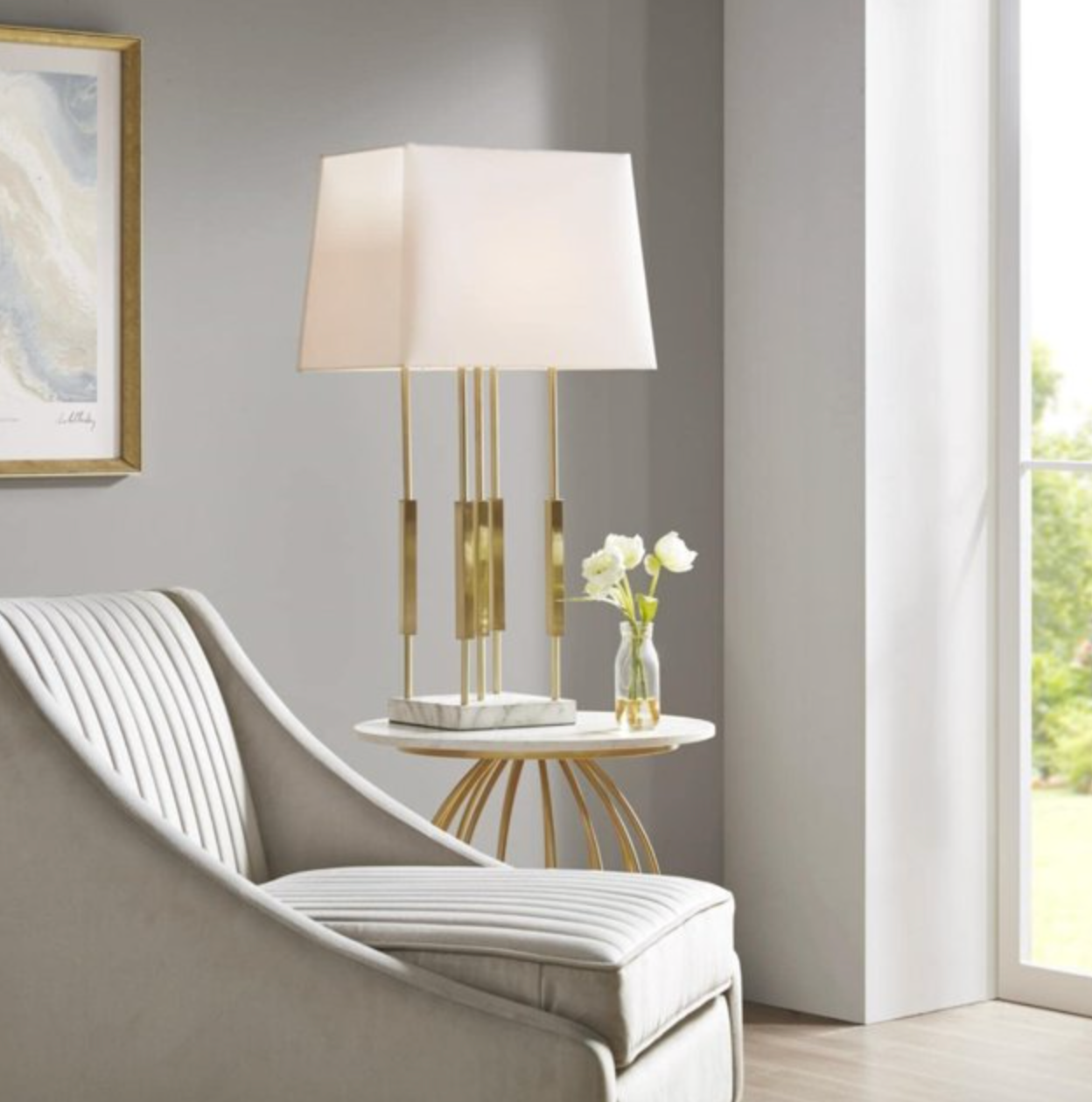 Martha Stewart gold metal & white table lamp 💡