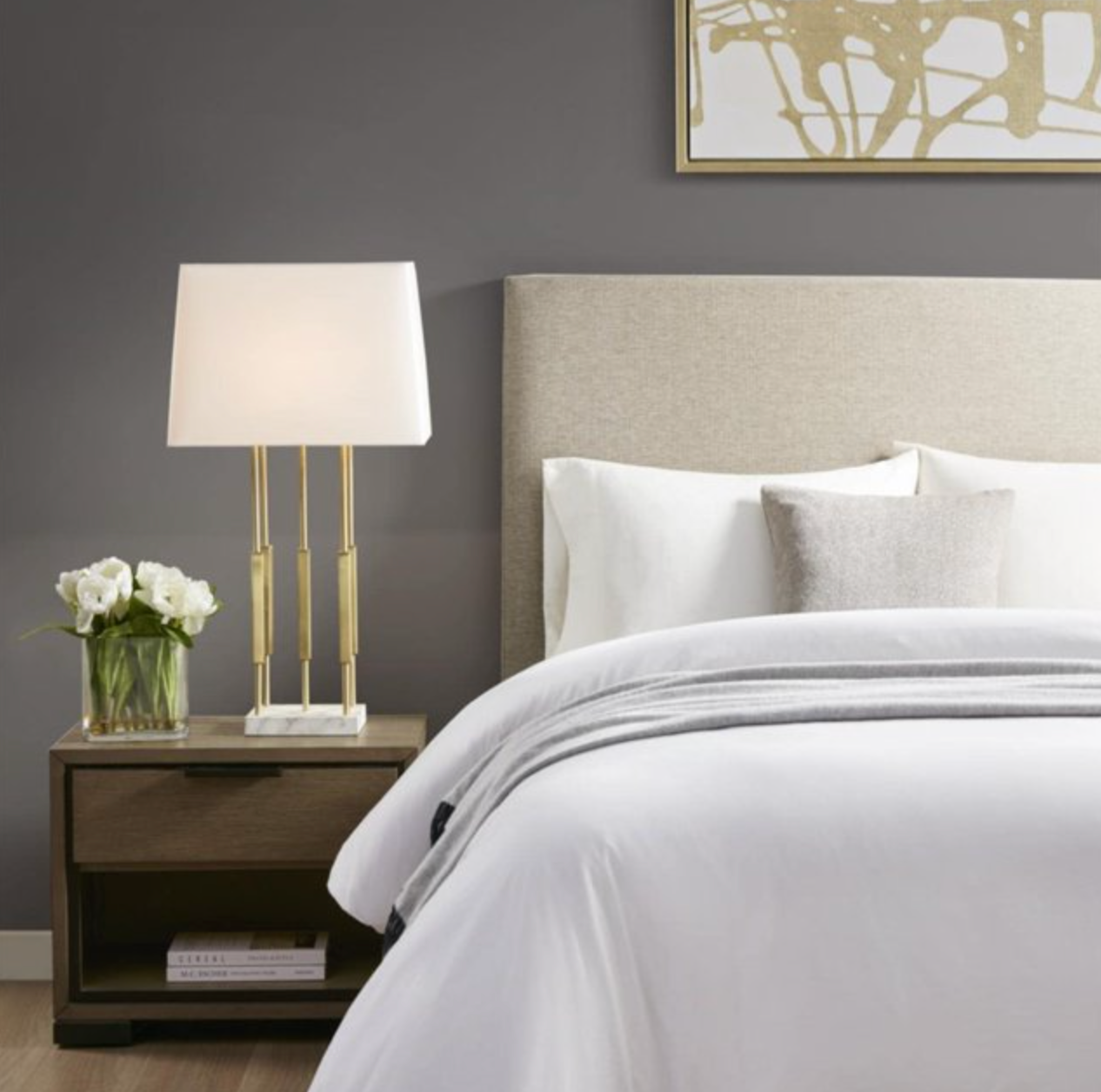 Martha Stewart gold metal & white table lamp 💡