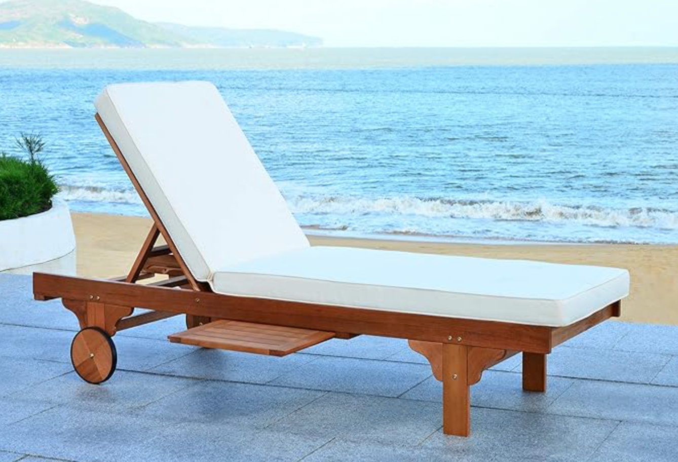 Natural wood adjustable chaise lounge chair w/ beige cushion 🌻