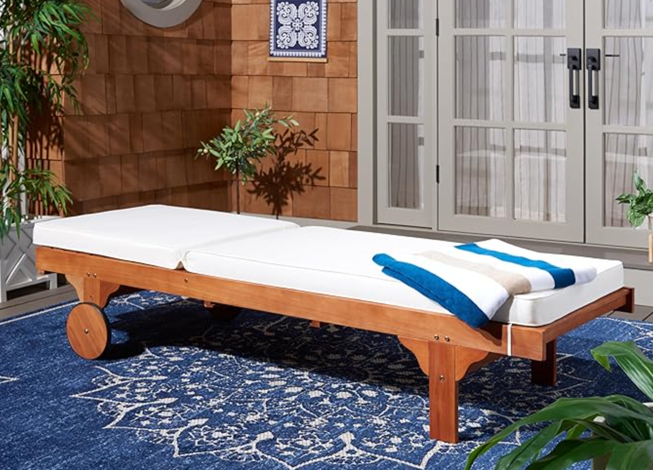 Natural wood adjustable chaise lounge chair w/ beige cushion 🌻