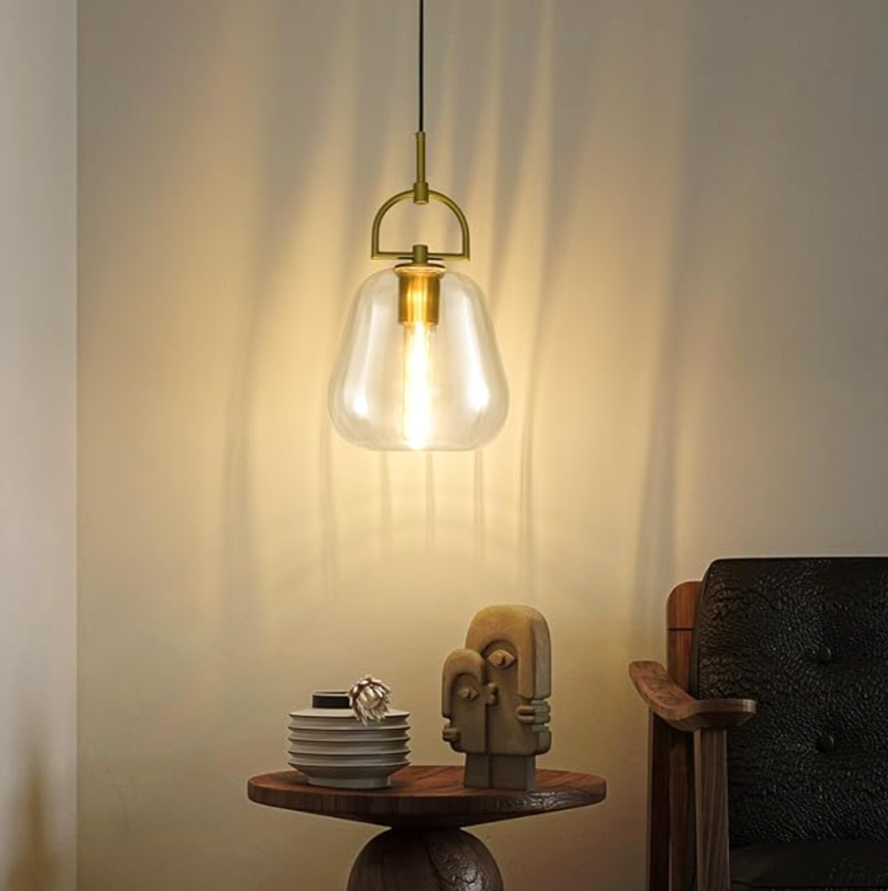 Gold 1-light pendant 💡