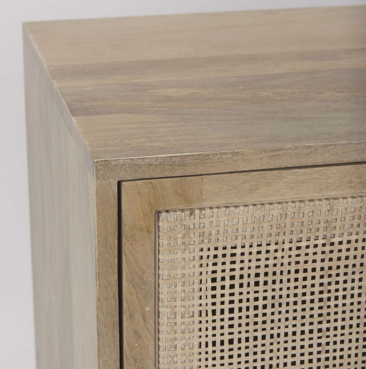 Light brown wood w/ cane 2-door Mercana accent cabinet πͺ΄