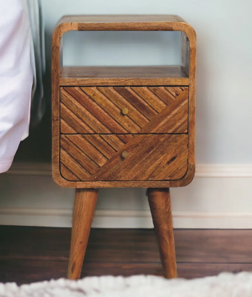 Light brown wood 12" nightstand 🤎