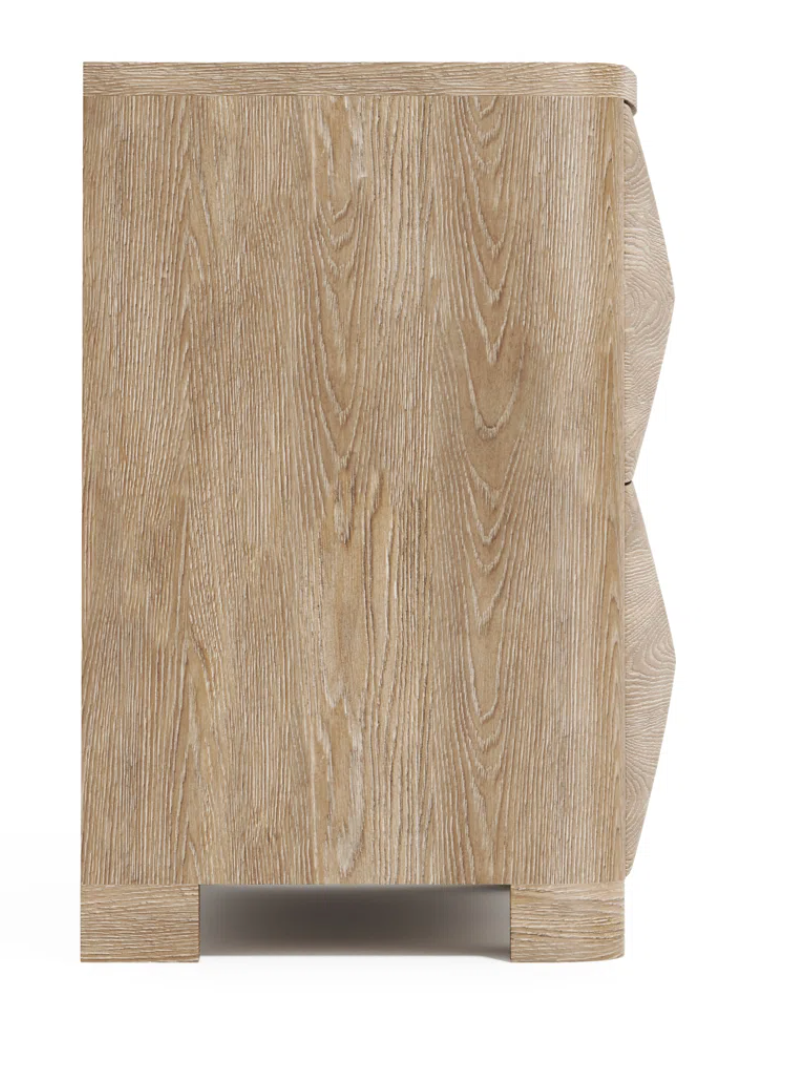 Bernhardt 28'' W solid wood whitewashed oak nightstand 🦌