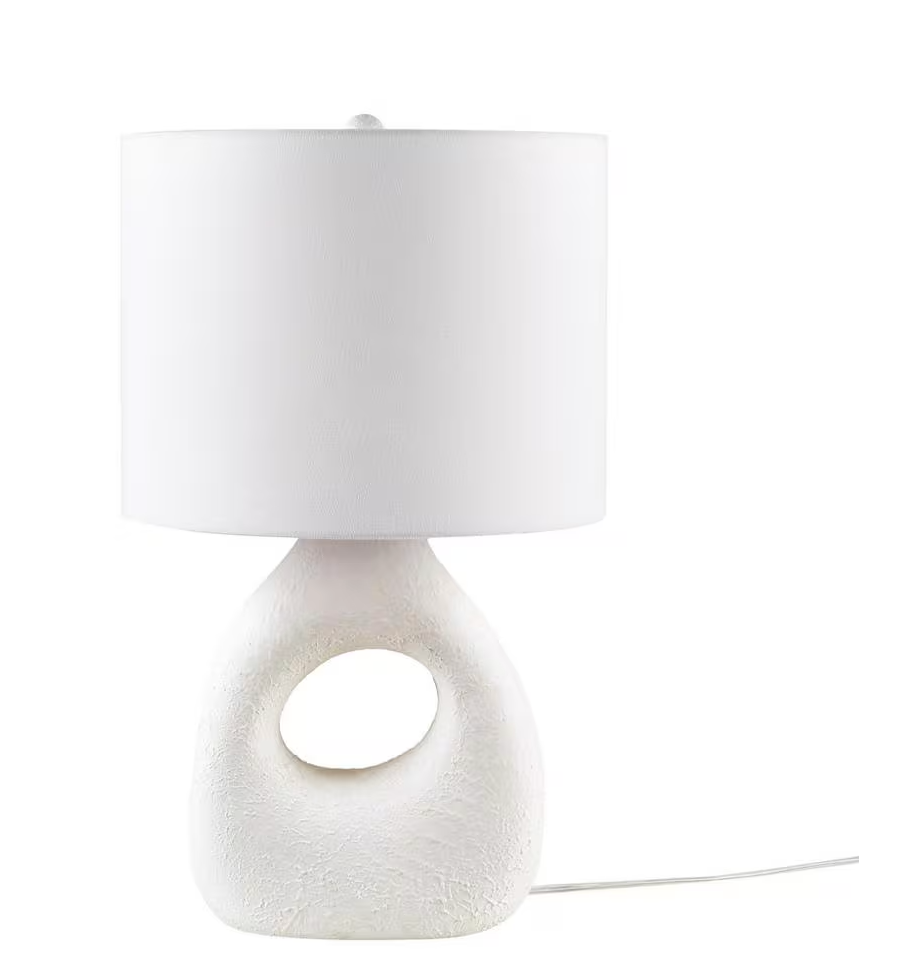 White ceramic 22" table lamp 🤍