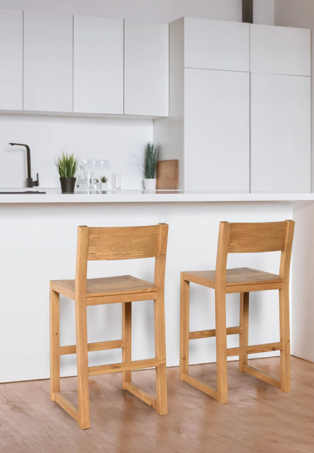 Modern Solid Pine or Honey Brown counterheight barstool🍻