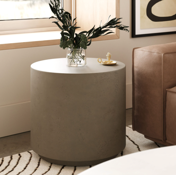 Modern round concrete end tableš©¶
